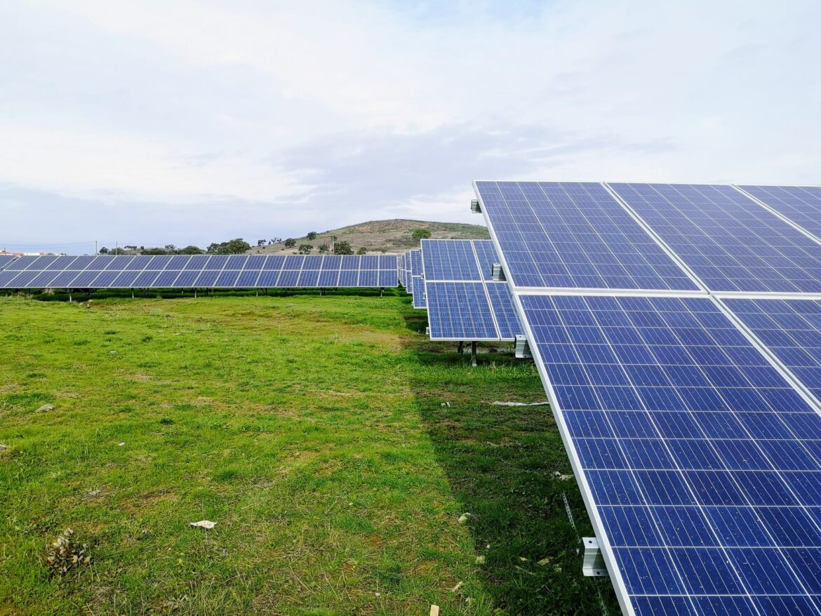 Panouri fotovoltaice - soluția ECO de generare a curentului electric