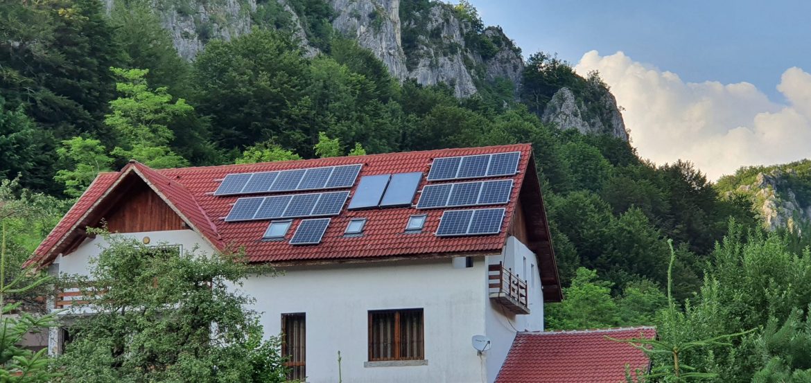 depozit solar hibrid